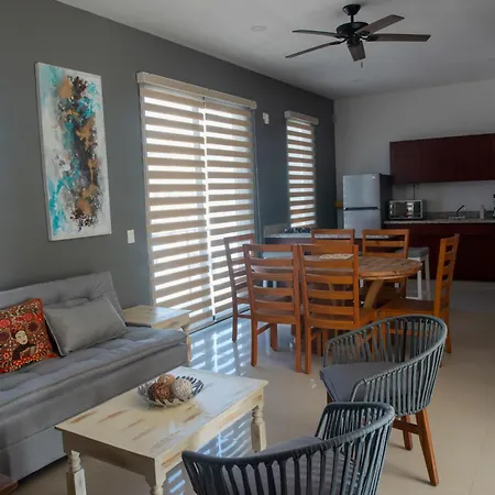 2Br/2Ba Condo 1 Block To Ocean! - Unit 4-3