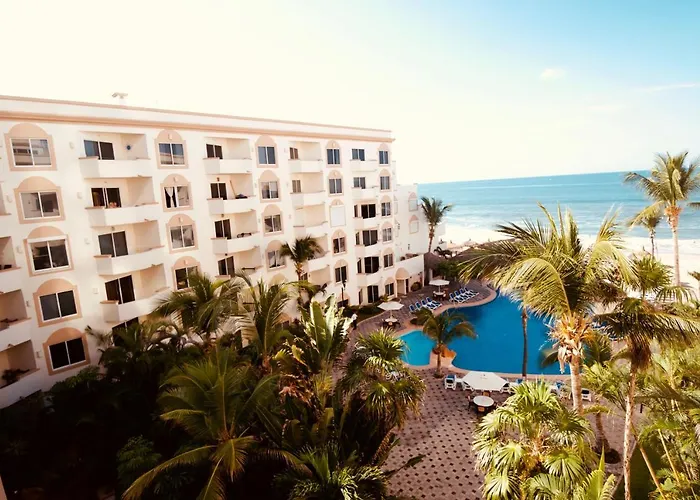 Maz4You Beachfront Condo Mazatlán